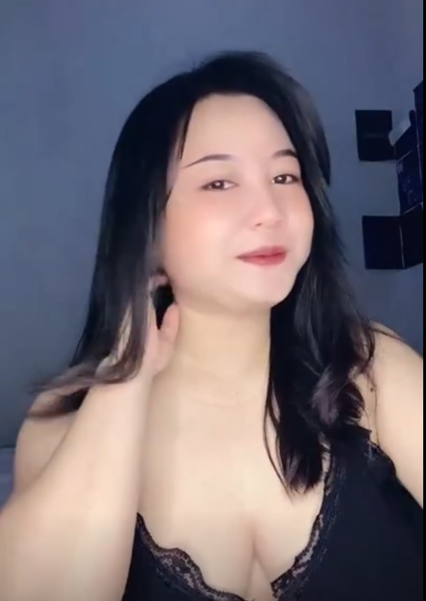 Nonton Film Wajah Cantik Reree dgn Keindahan Toket Bulatnya Terbaru
