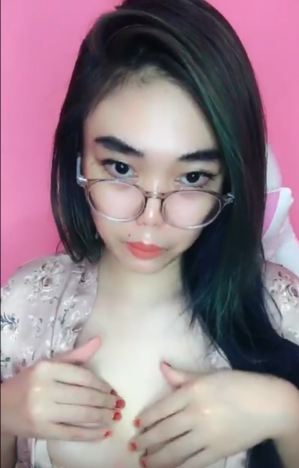Nonton Film POV Crotin Mulut Kakak Ecii Lepas Bra Dong Beb Mango Terbaru