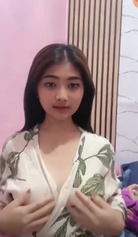 Nonton Film Sofia Cantik Buka Dikit Sayang Toket Gemes Terbaru
